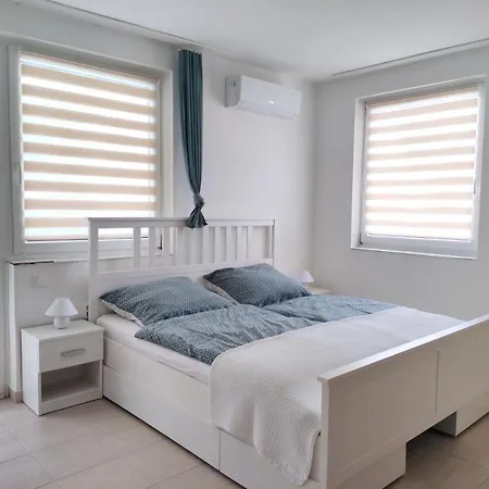 Szandra Apartmanhaz Gyenesdiás Exterior photo
