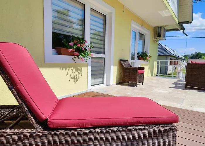 Szandra Apartmanhaz